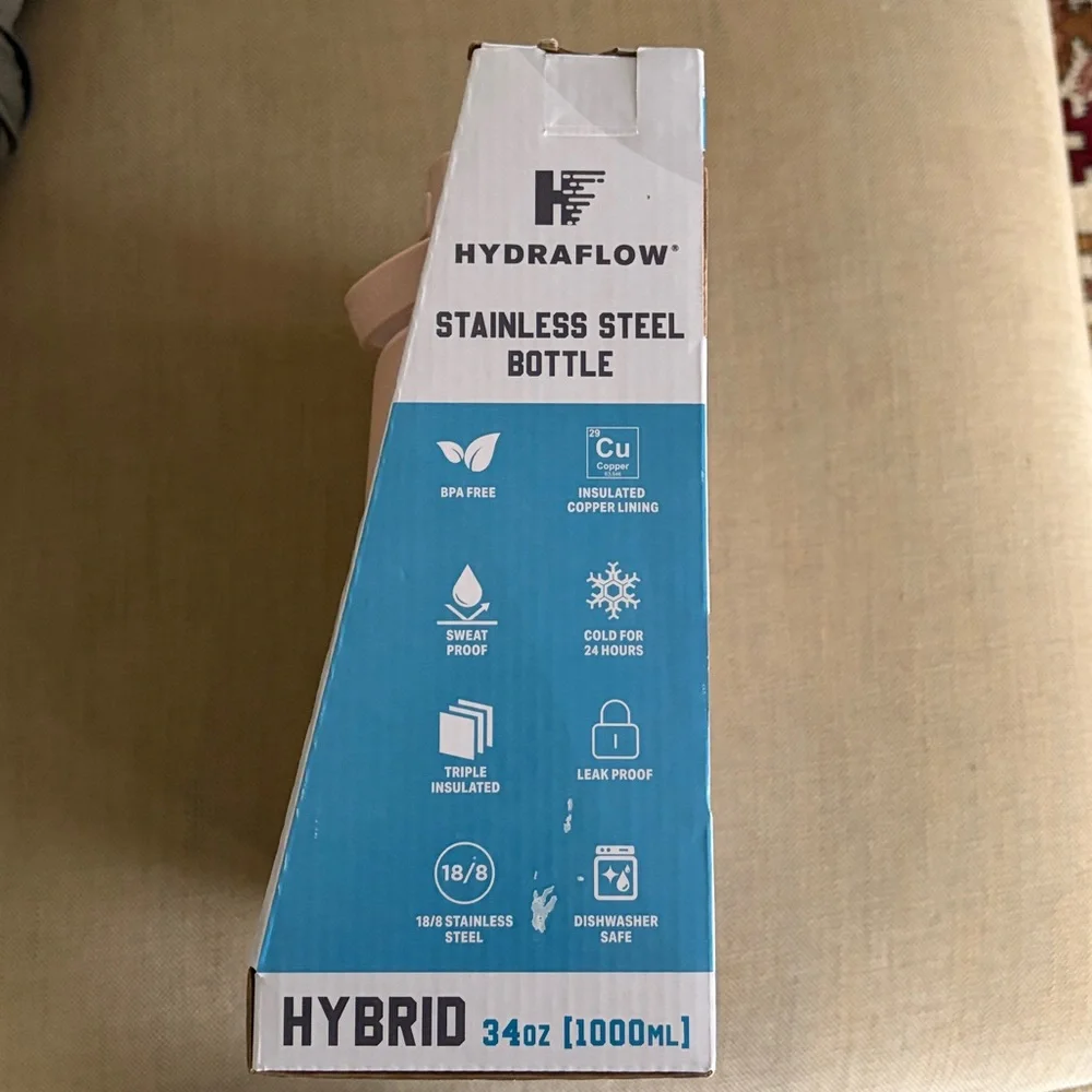 Hydraflow Insulated 34 oz Stainless Steel Wall Bottles with Straw Cleaning Brush - Picture 4 of 5